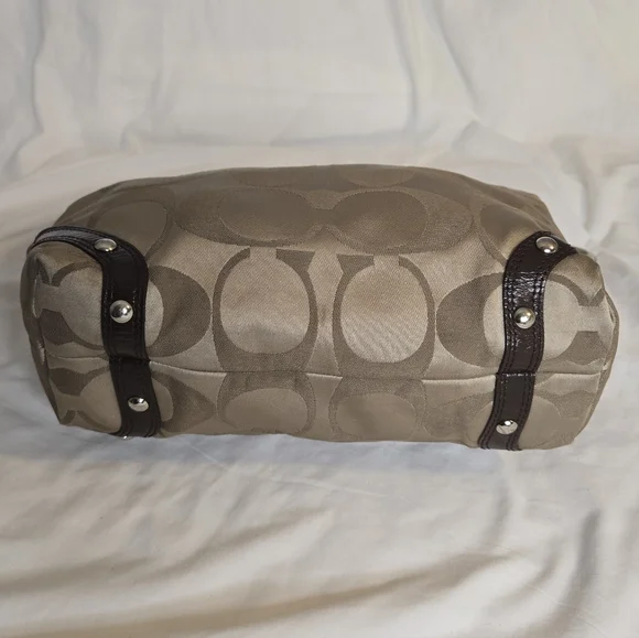 Coach 15250 Carly Signature Shoulder Purse - Picture 13 of 16